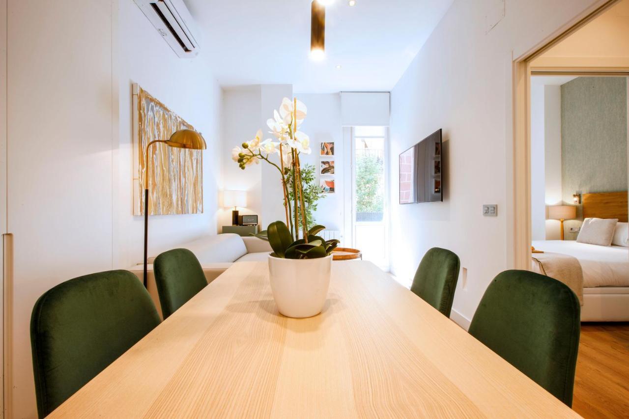 Tirso Suite Madrid Exterior foto